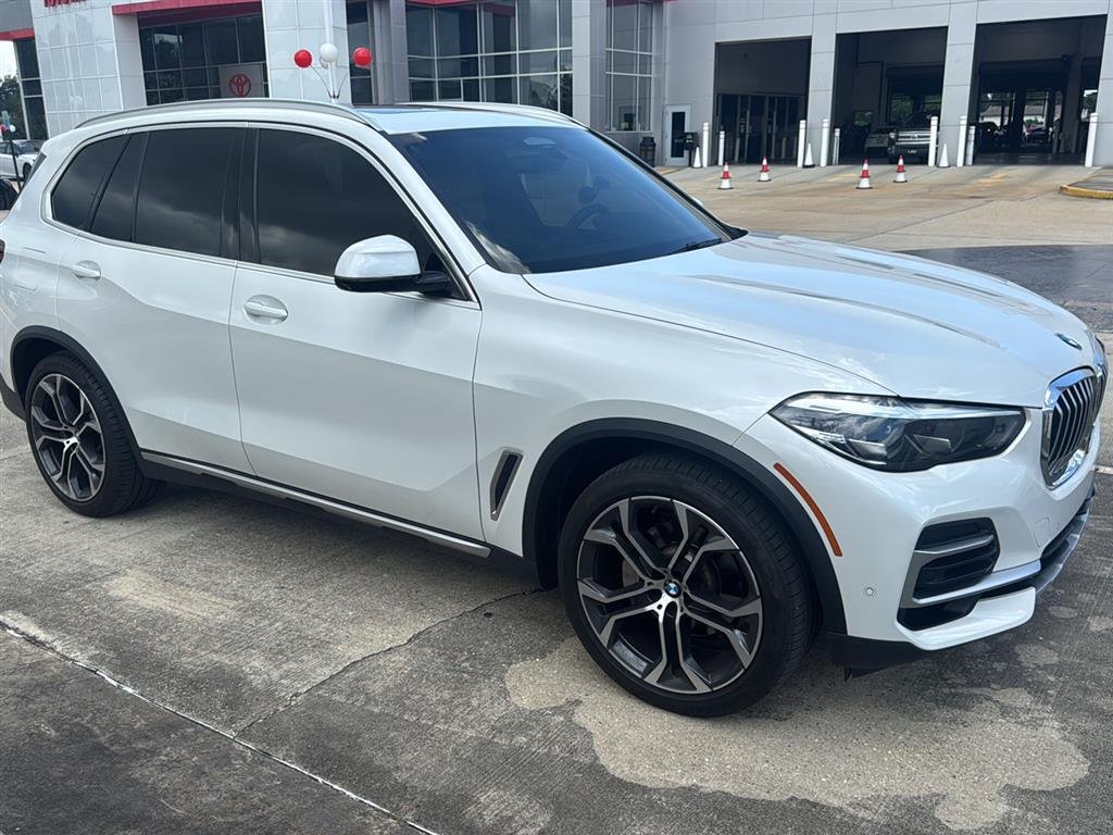 Used 2022 WHITE BMW  image 2