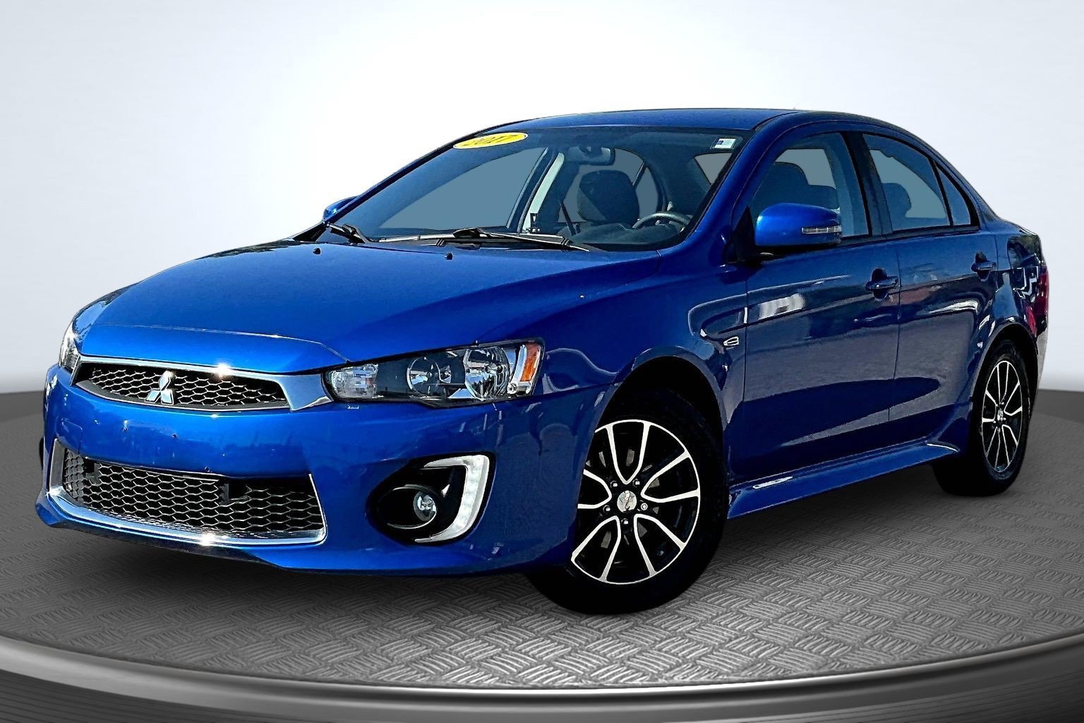 Used 2017 Blue Mitsubishi ES image 1