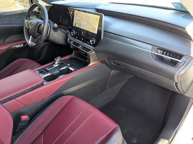 2024 Lexus RX Hybrid 500h - Photo 34