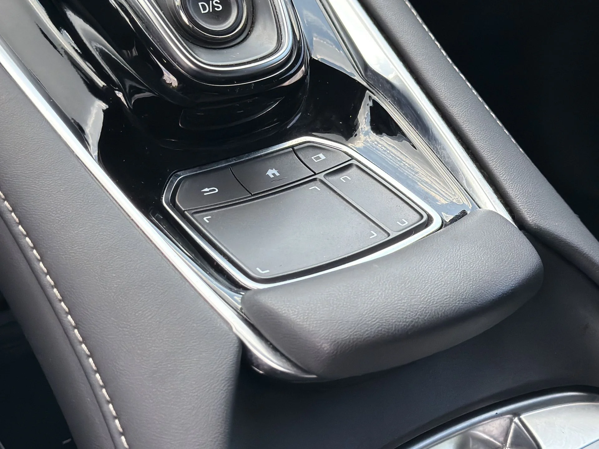 Certified Used 2023 Silver Acura Technology Package image 9