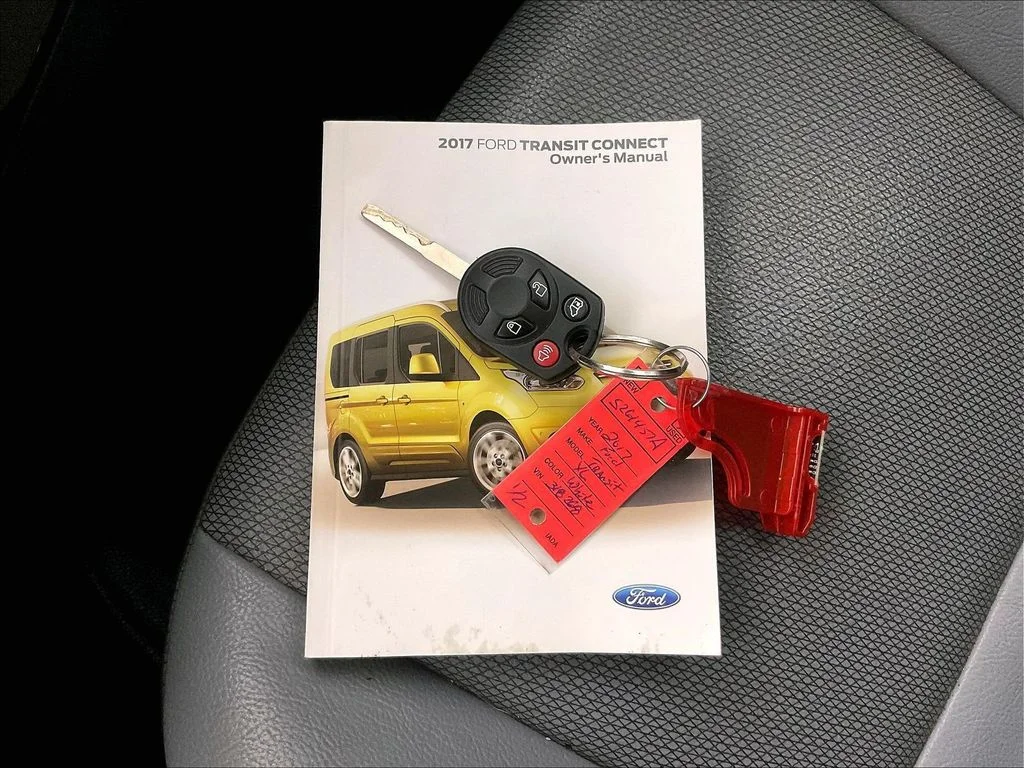 Used 2017 White Ford XL image 15