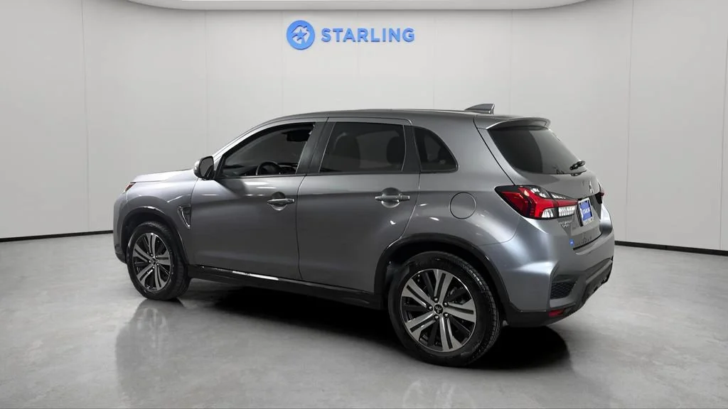 Used 2020  Mitsubishi ES 2.0 image 4