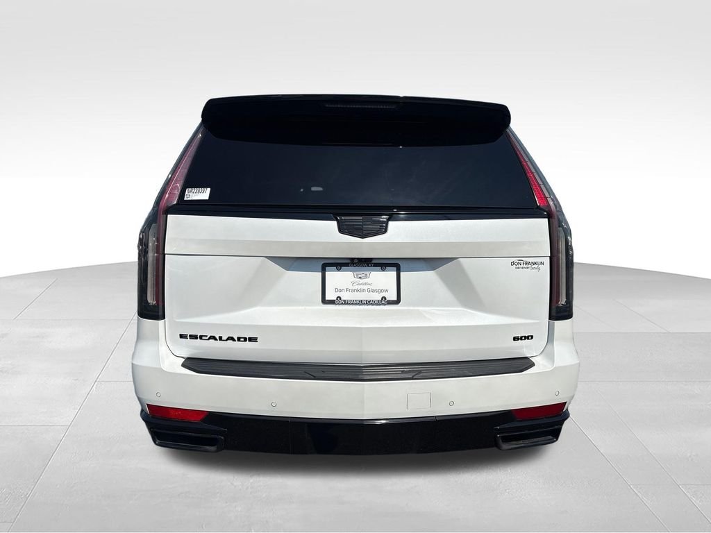 Used 2022 White Cadillac Sport Platinum image 4