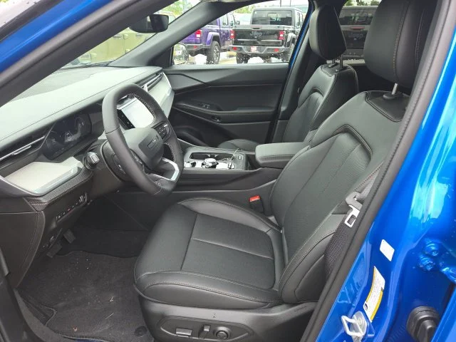 New 2026 Hydro Blue Pearl-Coat Exterior Paint Jeep Limited image 9