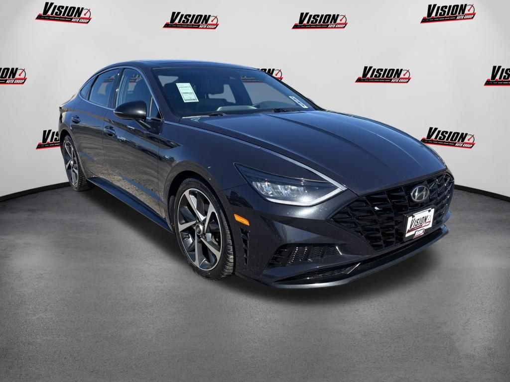 Used 2023 Blue Hyundai SEL Plus image 3