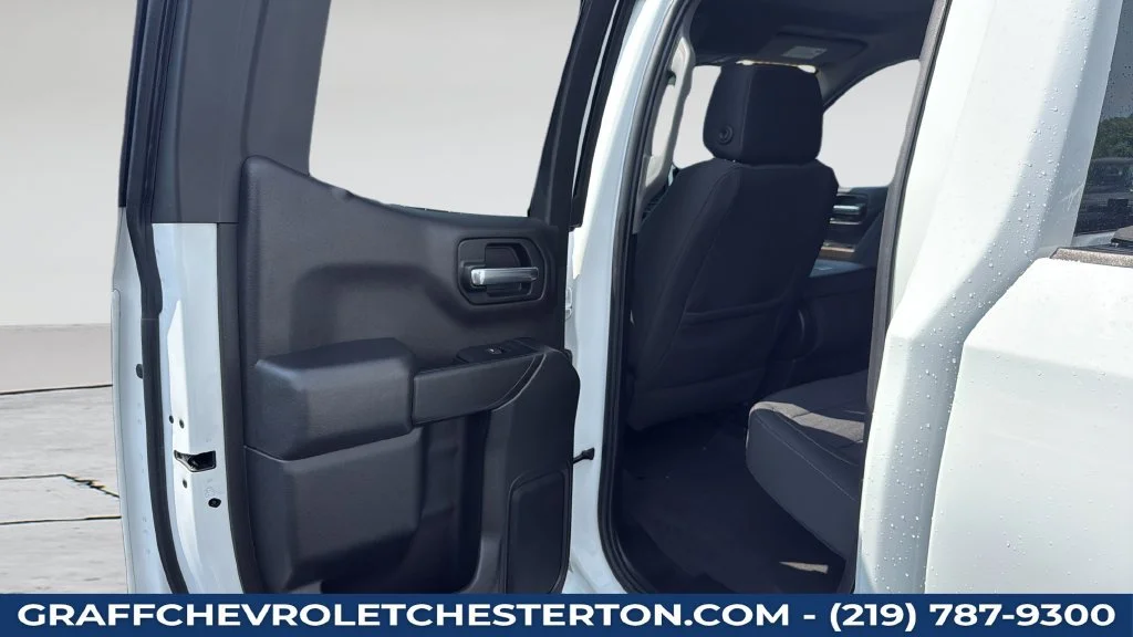 Used 2020 SUMMIT WHITE Chevrolet LT image 38