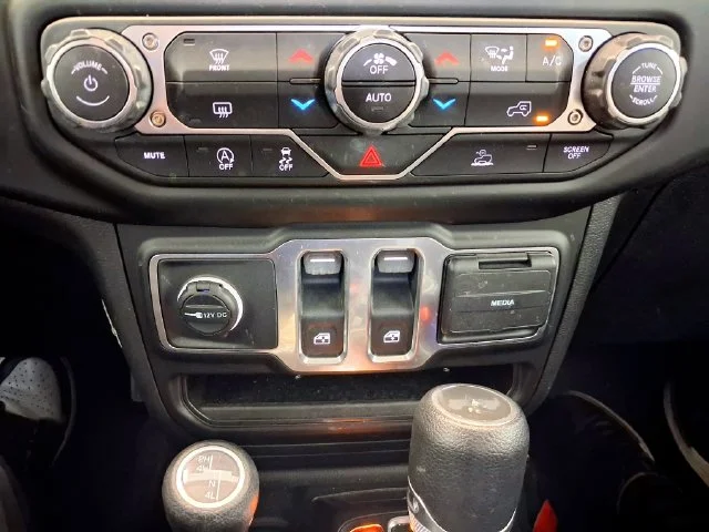Used 2023 White Jeep Sport S image 20