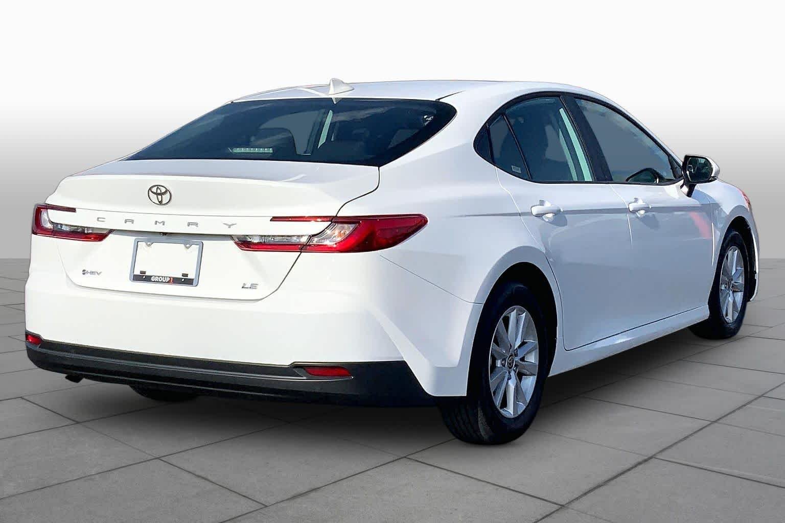 Used 2025 Ice Cap Toyota LE image 13
