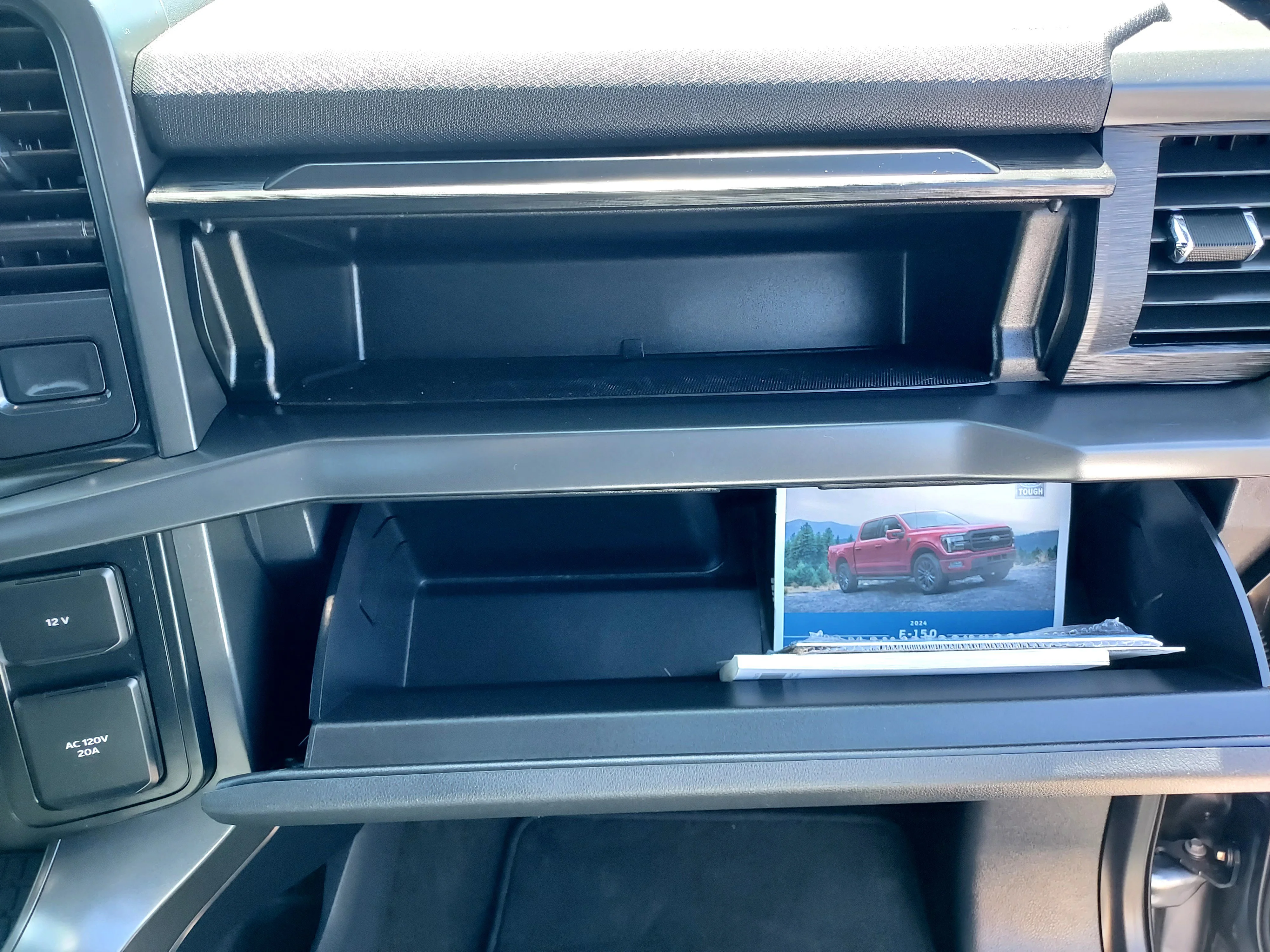 Used 2024 CARBONIZED GRAY Ford XLT image 27