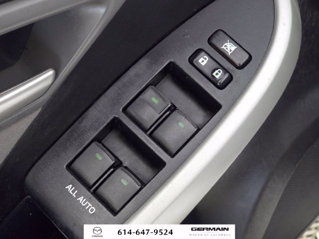 Used 2012 White Toyota Three image 25