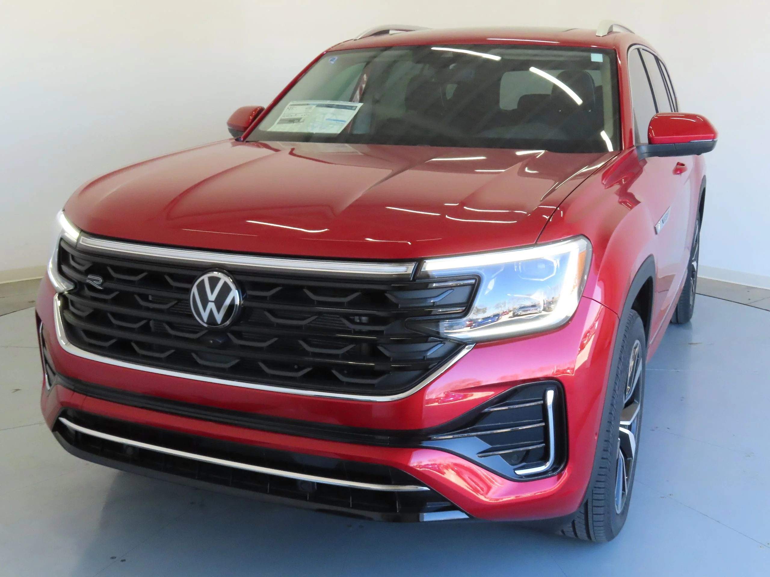 2025 Volkswagen Atlas SEL Premium R-Line - Photo 9