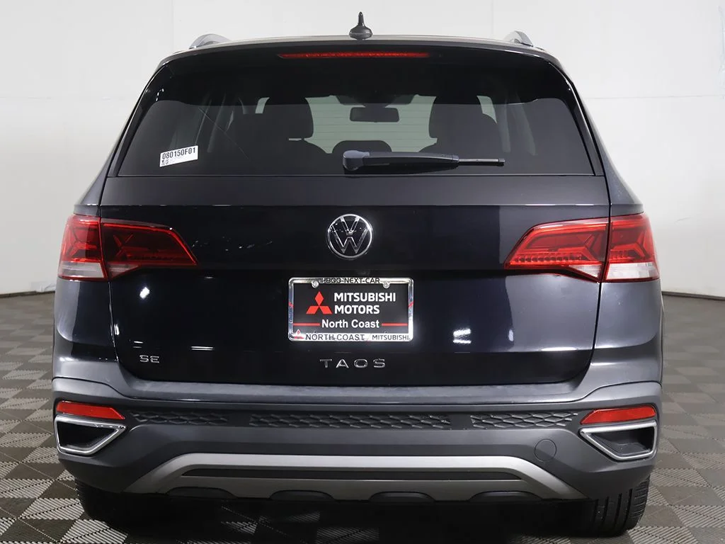 Used 2022 Black Volkswagen 1.5T SE image 11