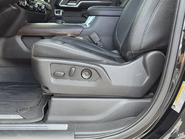 Certified Used 2023 Onyx Black GMC SLT image 15