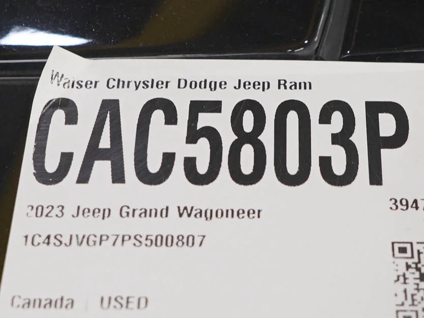Used 2023 Diamond Black Crystal Pearlcoat Jeep Series III image 33