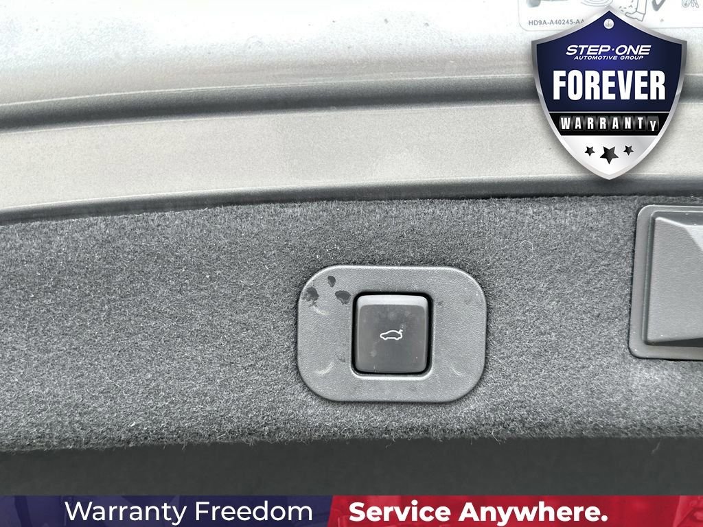 Used 2020 Silver Lincoln Reserve image 32