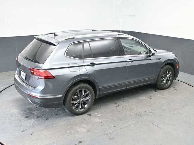 Used 2023 Gray Volkswagen 2.0T SE image 26