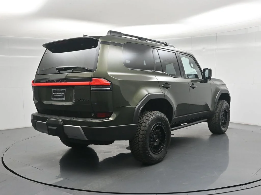 Used 2025 Green Lexus 550 Overtrail+ image 26