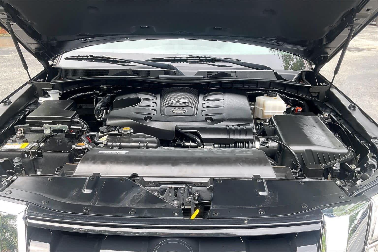 Used 2023 Super Black Nissan SL image 12