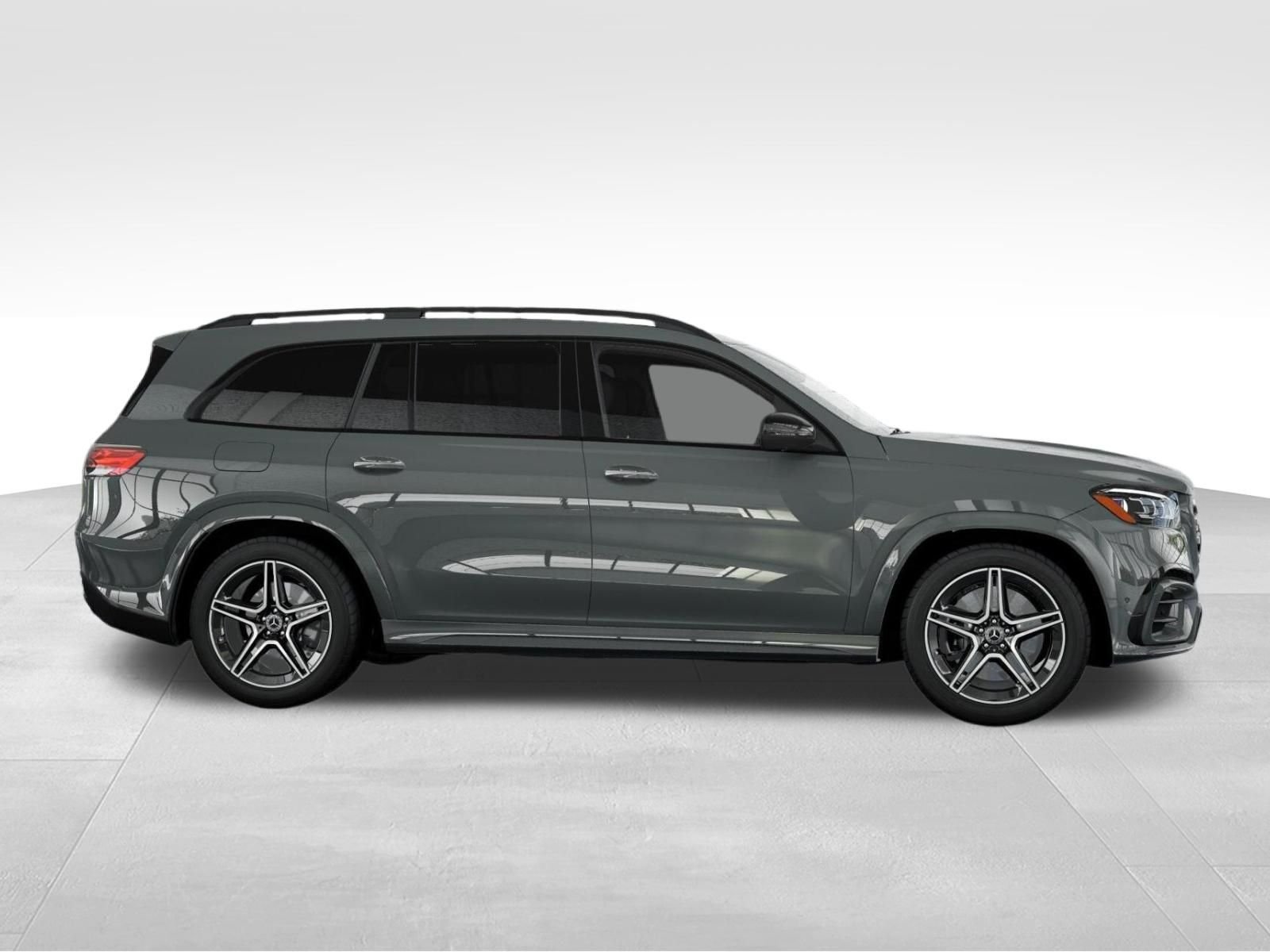 New 2026 MANUFAKTUR Silicon Grey Mercedes-Benz GLS 450 image 17