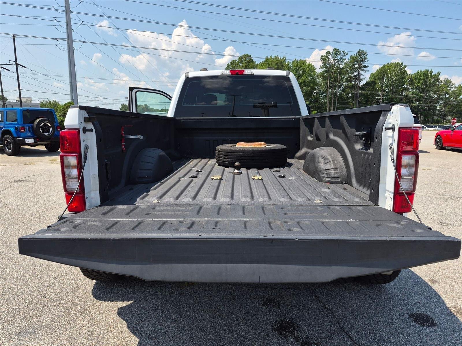 Used 2022 Oxford White Ford XL image 24