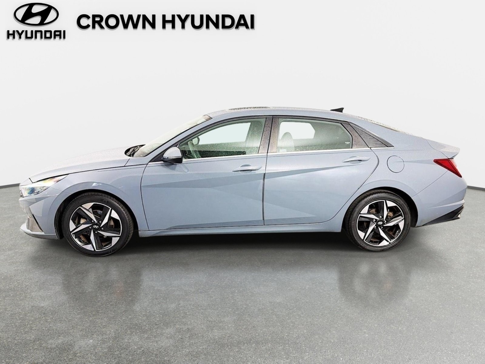 Used 2022 Electric Shadow Hyundai SEL image 8