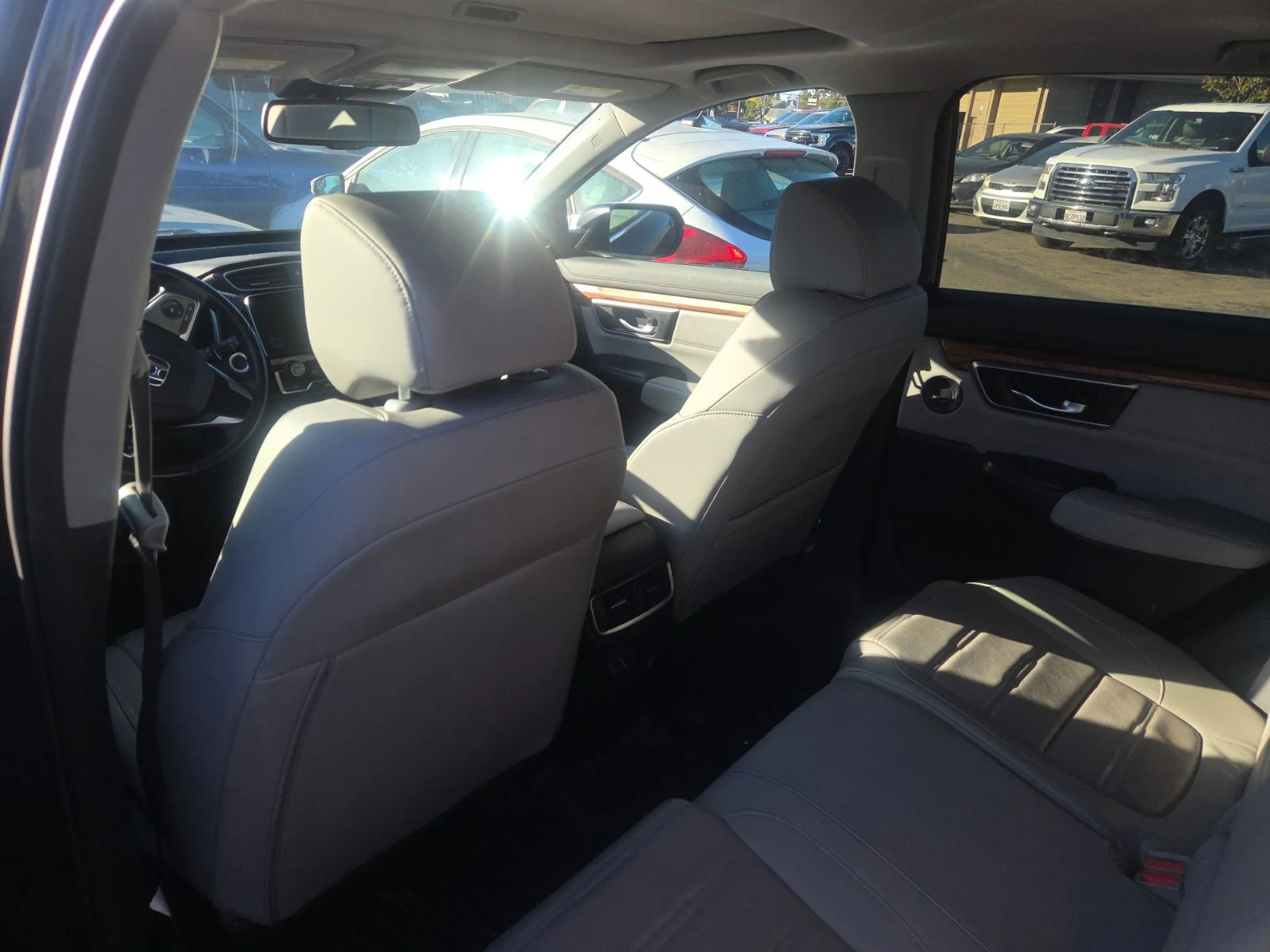 Certified Used 2018 Gray Honda Touring image 11