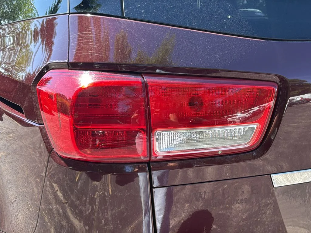 Used 2017 Red Kia LX image 13
