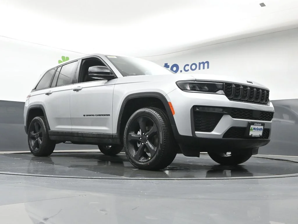 New 2026 Silver Jeep Limited image 27