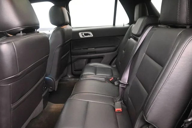 Used 2014 Black Ford Limited image 18