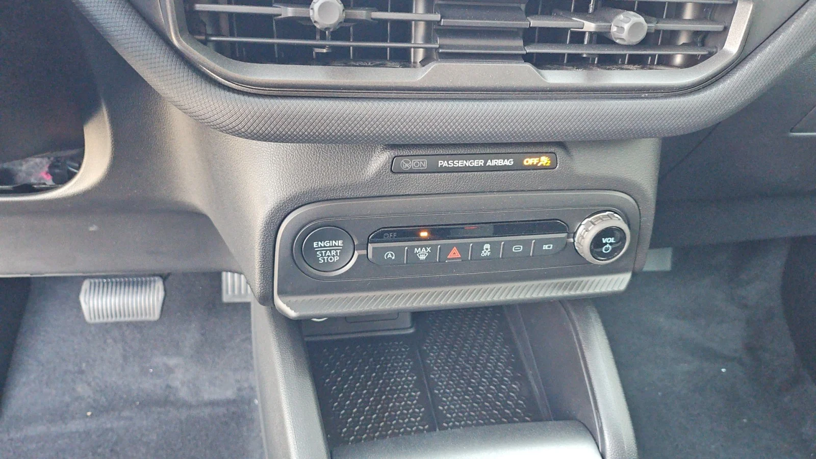 New 2026 Oxford White Ford Big Bend 4WD image 14