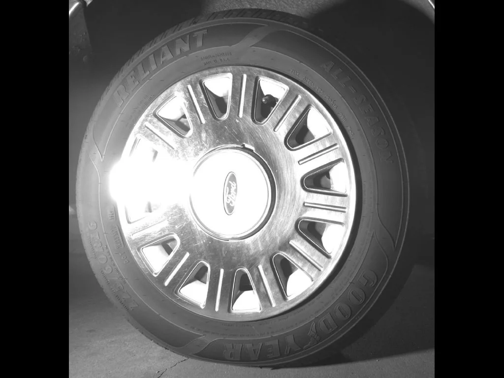 Used 2003  Ford Standard image 4