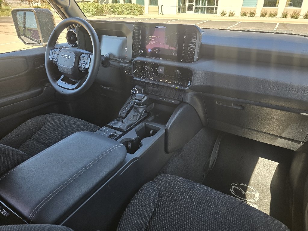 Used 2025 Ice Cap Toyota 1958 image 26