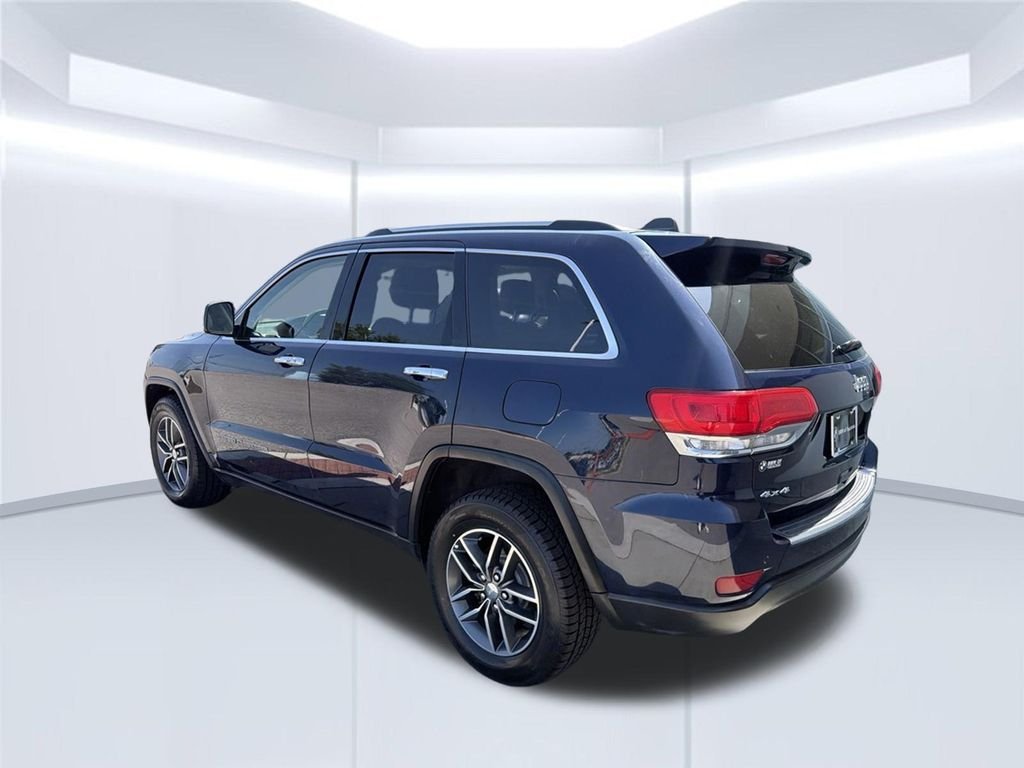 Used 2018 Blue Jeep Limited image 5