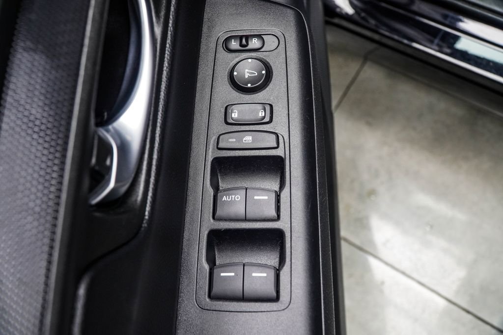 Used 2023 Black Honda LX image 31