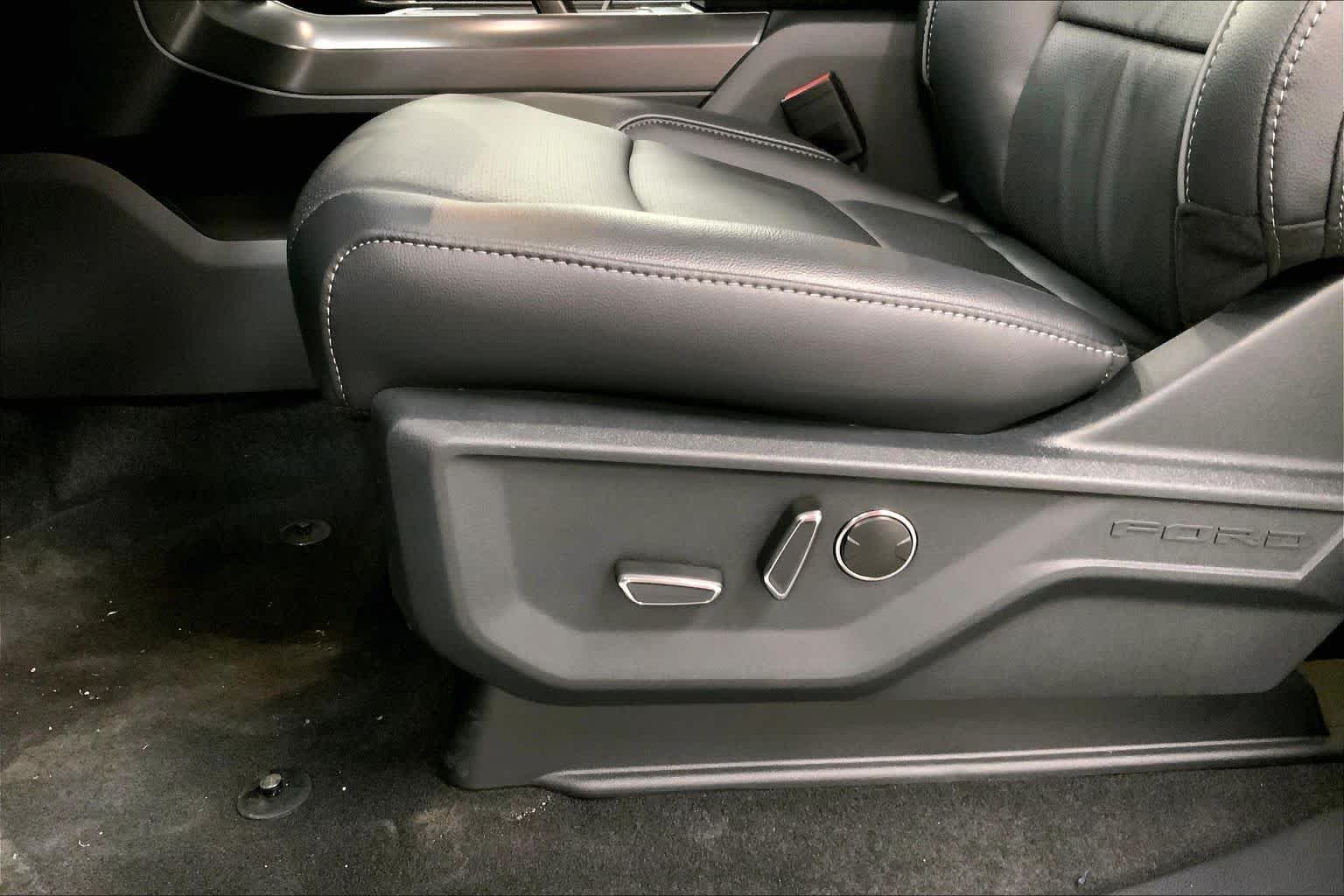 New 2026 Avalanche Ford Lariat® image 19