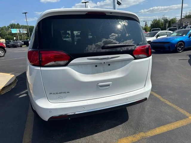 Used 2020 Bright White Clearcoat Chrysler Touring L Plus image 8