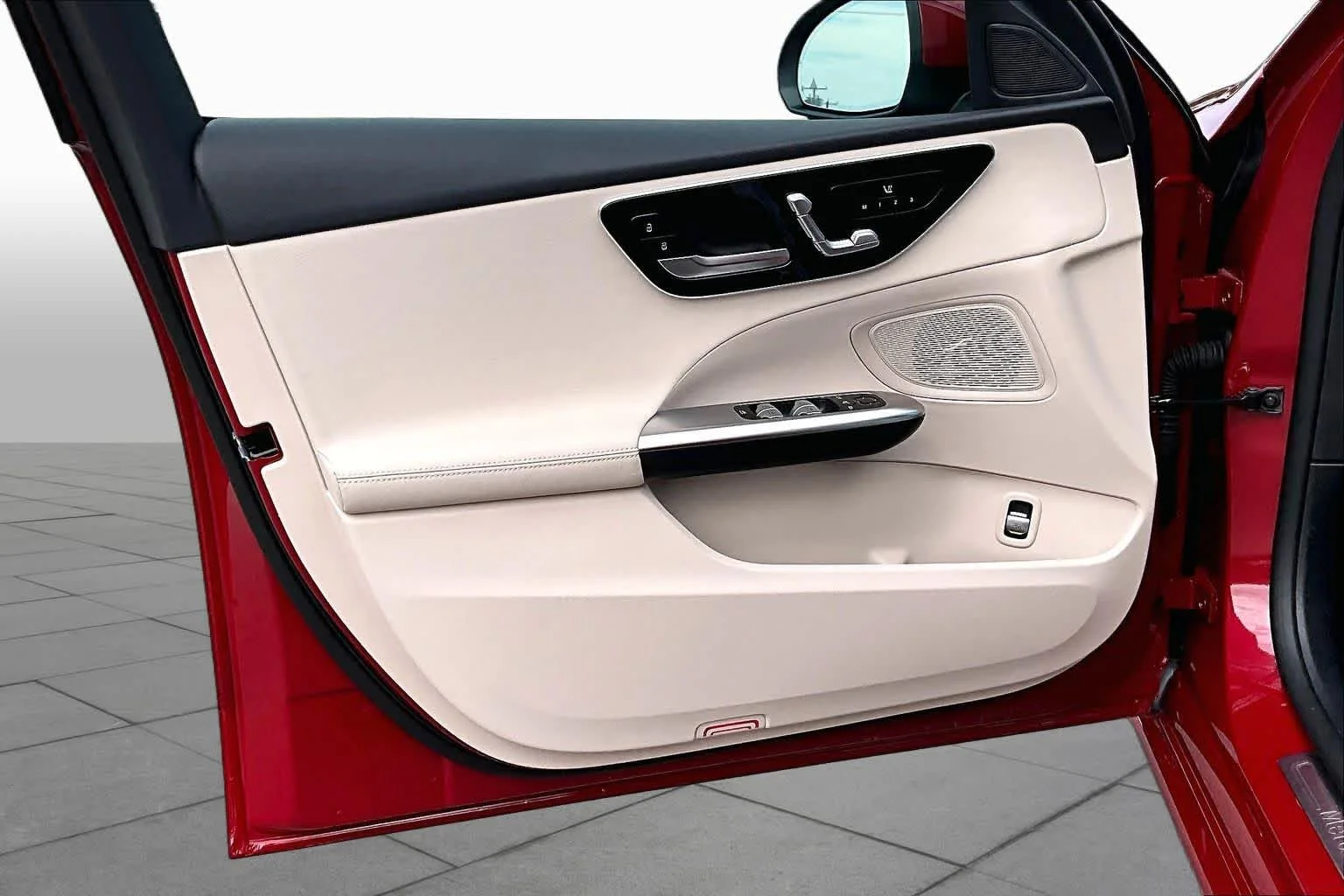 Certified Used 2026 MANUFAKTUR Patagonia Red Metallic Mercedes-Benz C 300 image 21