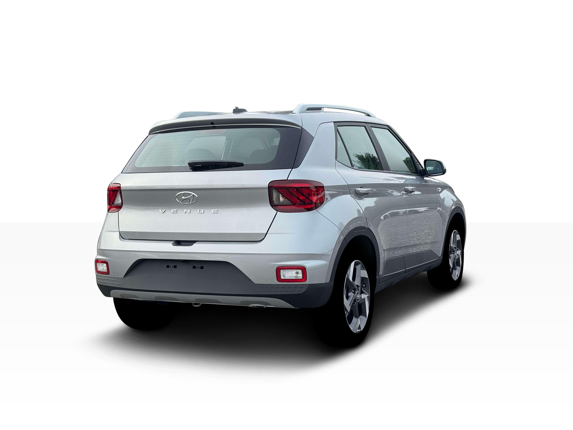 New 2026 Shimmering Silver Hyundai SEL image 22
