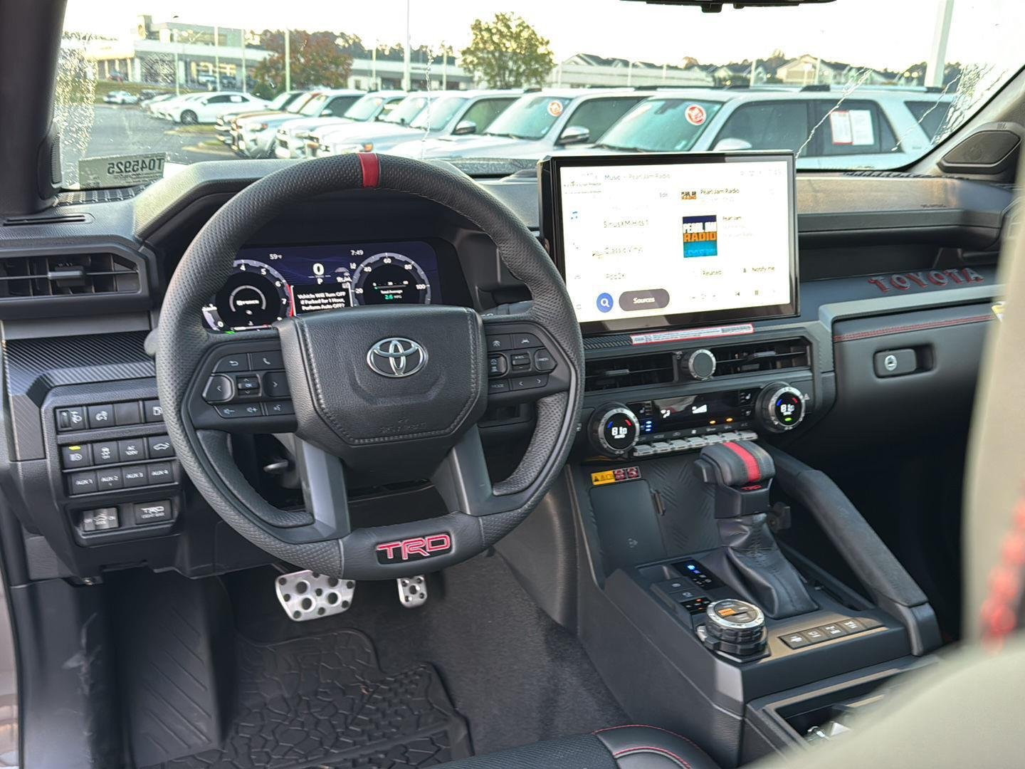 2025 Toyota Tacoma TRD Pro - Photo 16