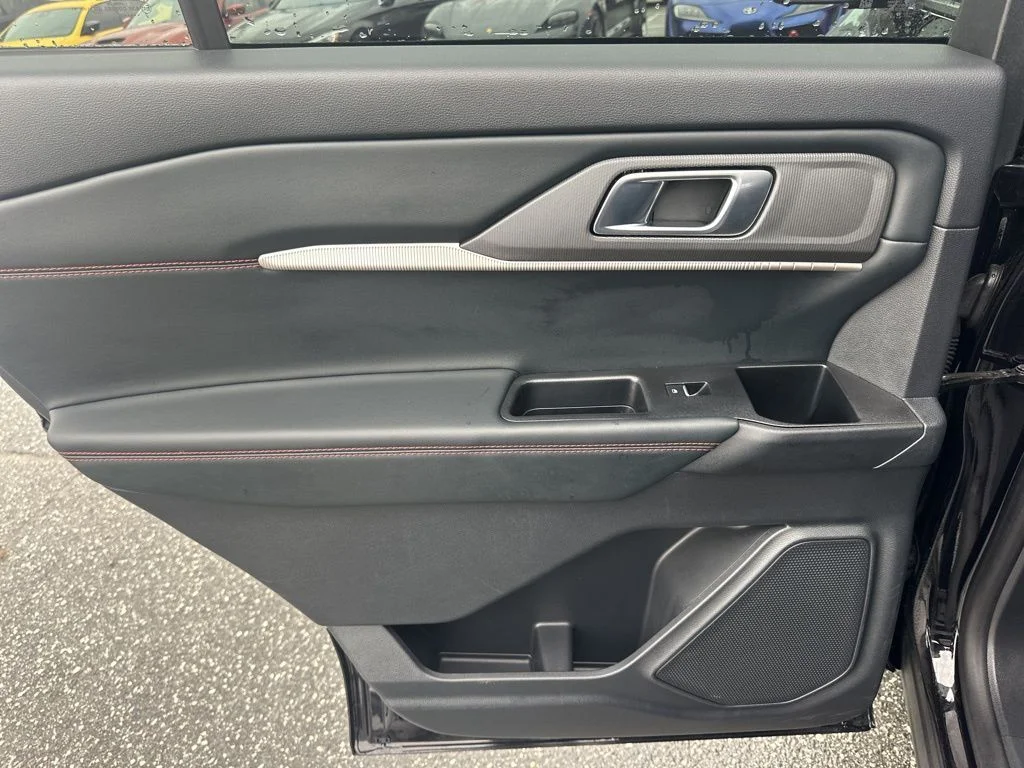 Used 2025 Black Ford ST-Line image 28
