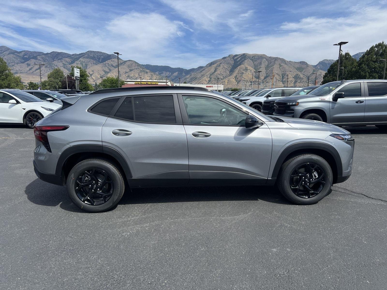 2026 Chevrolet Trax LT - Photo 6