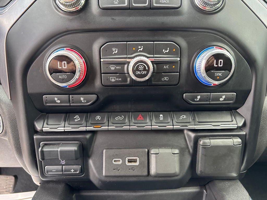 Used 2020 Black GMC Elevation image 25