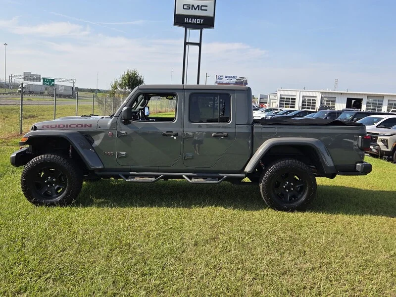 Used 2020 Gray Clearcoat JEEP RUBICON image 4