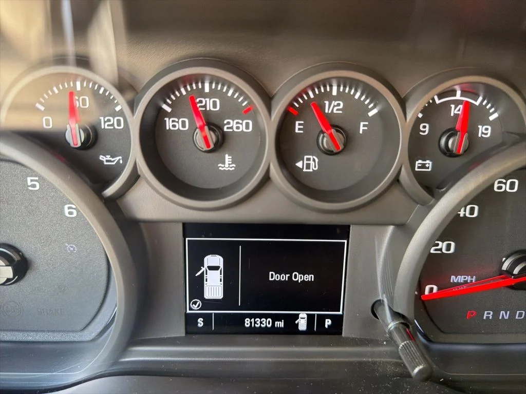 Used 2021 White Chevrolet Custom image 46