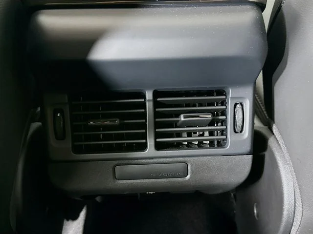 Certified Used 2026 Blue Land Rover Dynamic image 27