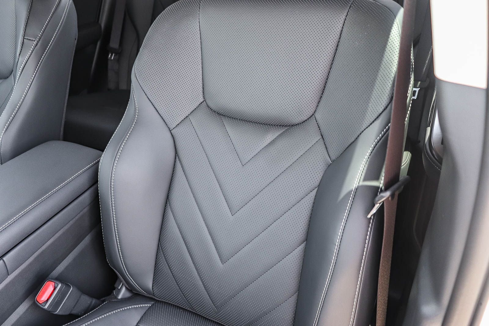 2026 Lexus NX 450h+ Premium - Photo 33