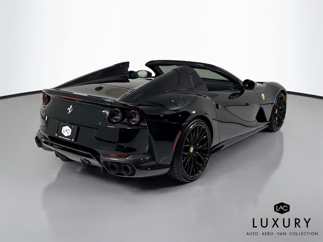 Used 2021 Nero Ferrari  image 5