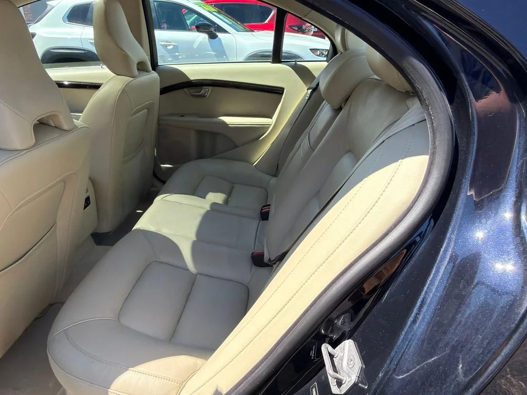 Used 2015 Blue Volvo T6 Platinum image 5