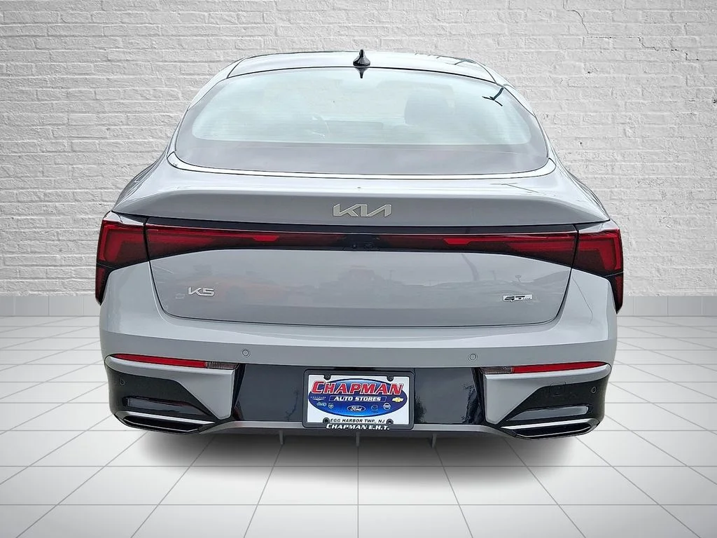 Used 2025 Gray Kia GT-Line image 5