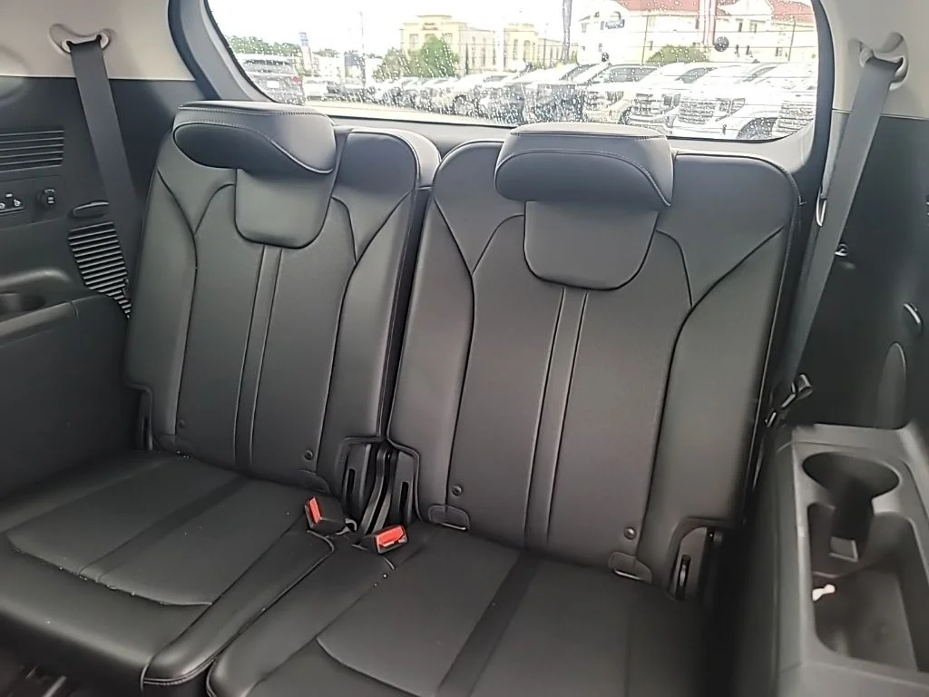 Certified Used 2023 Silver Kia S image 12